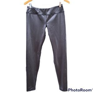 Gianni Bini coated faux leather black leggings Medium